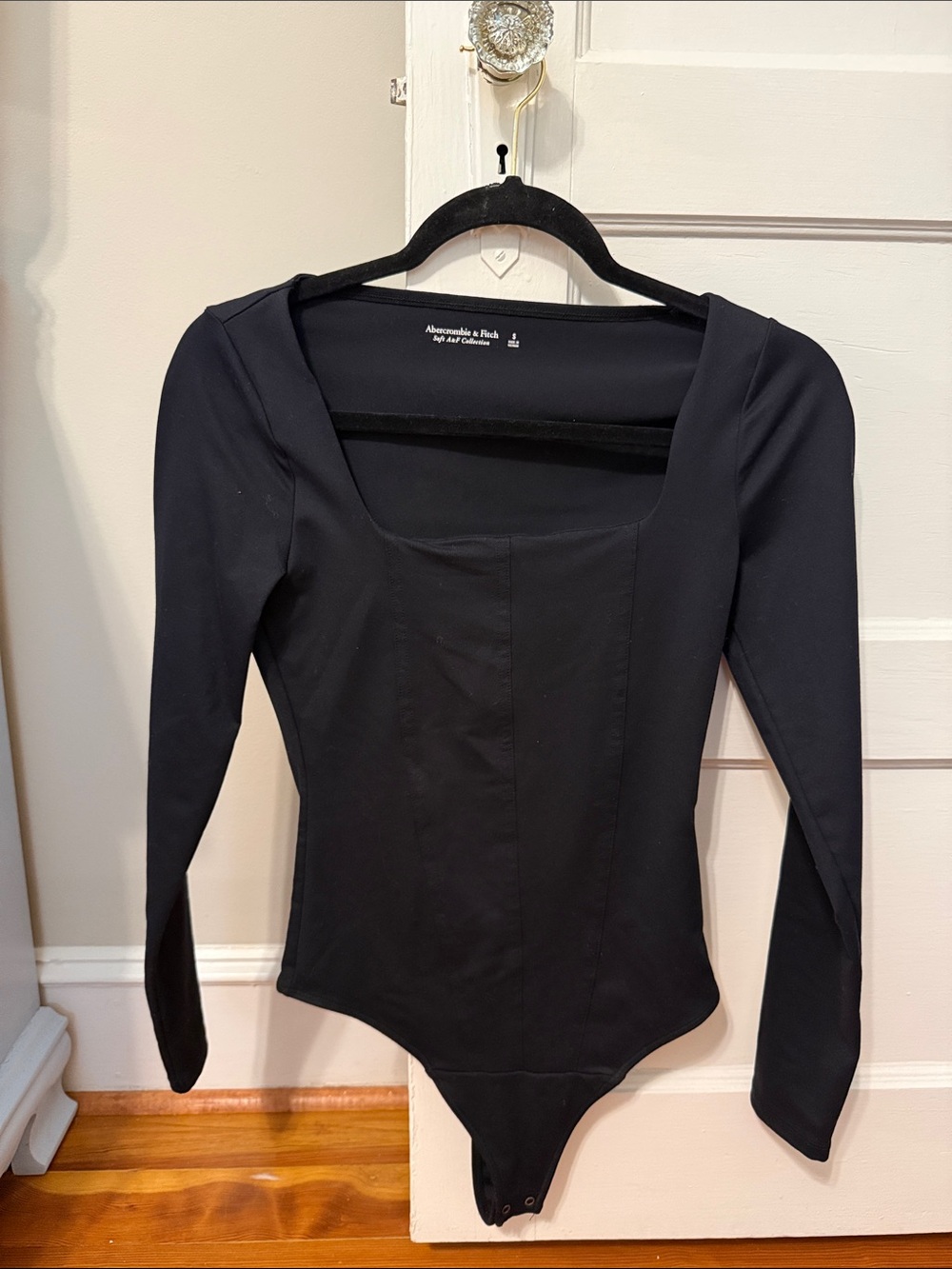 Abercrombie & Fitch Black Long-Sleeve Square-Neck Bodysuit
